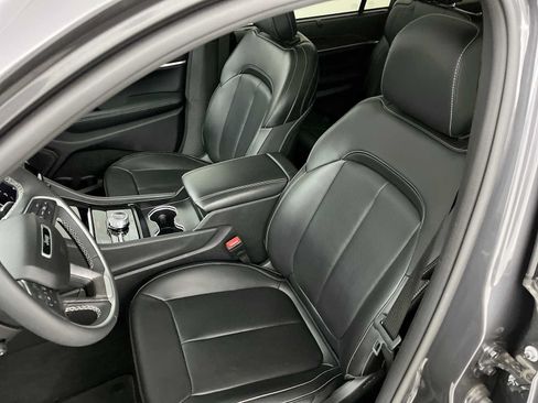 Used 2024 Jeep Grand Cherokee L Limited w/ Luxury Tech Group II AWD/4WD image 19