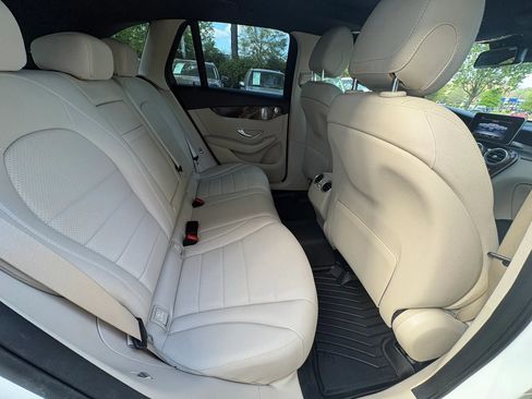 Used 2018 Mercedes-Benz GLC 300 4MATIC image 15
