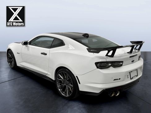 Used 2022 Chevrolet Camaro ZL1 RWD image 4