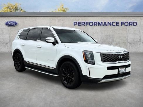 Used 2020 Kia Telluride LX AWD/4WD image 5