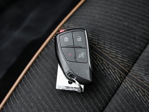 Used 2023 GMC Canyon AT4 w/ Canyon Safety Plus Package image 68