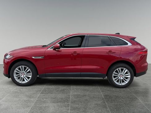 Used 2020 Jaguar F-PACE Prestige image 2