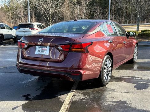 Certified 2024 Nissan Altima 2.5 SV image 8