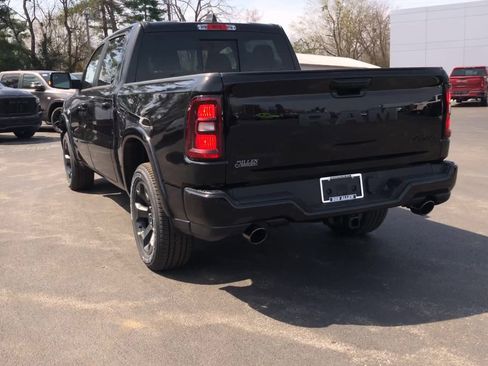 New 2026 RAM 1500 4x4 Crew Cab image 6