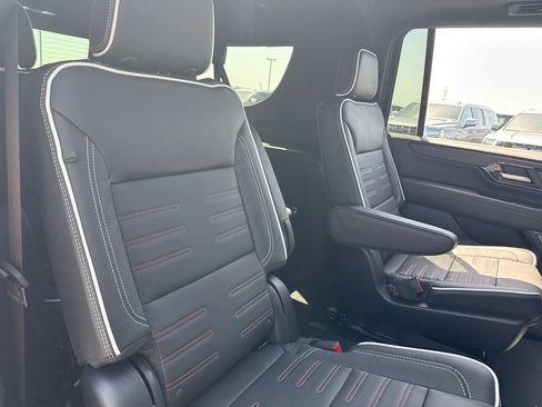 New 2026 GMC Yukon XL AT4 Ultimate AWD/4WD image 38