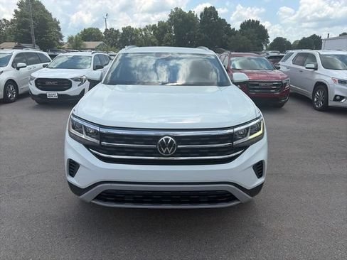 Used 2022 Volkswagen Atlas Cross Sport SE w/ Panoramic Sunroof Package FWD image 9