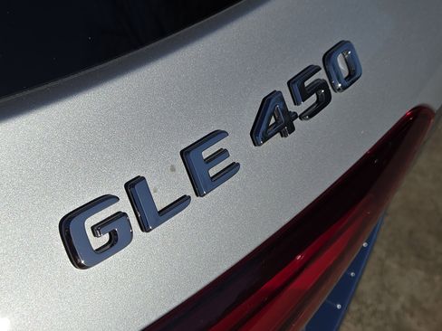 Used 2024 Mercedes-Benz GLE 450 GLE 450 image 12