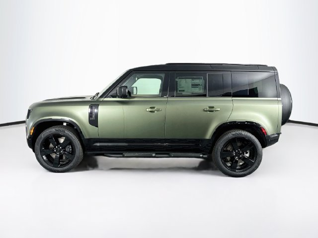 New 2026 Land Rover Defender 110 X-Dynamic SE AWD/4WD image 8