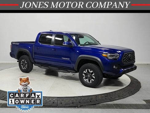 Used 2022 Toyota Tacoma TRD Off-Road w/ TRD Premium Off Road Package AWD/4WD image 1