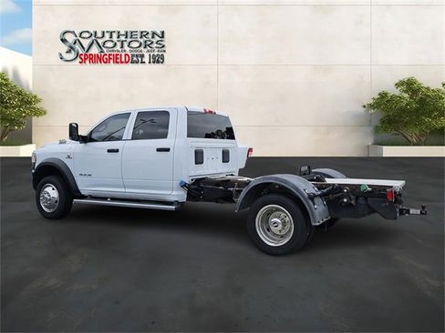 Used 2020 RAM 5500 Tradesman w/ Chrome Appearance Group image 3