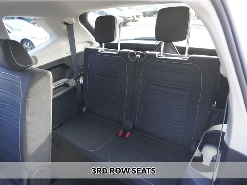 Used 2022 Volkswagen Tiguan S image 6