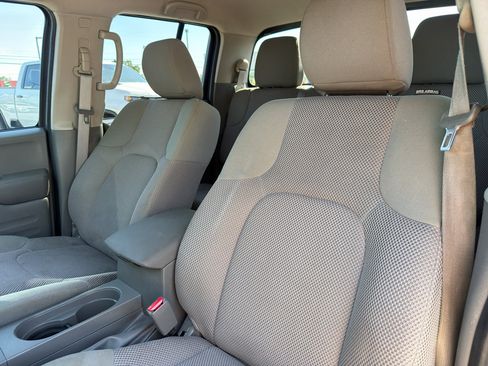 Used 2020 Nissan Frontier SV AWD/4WD image 21