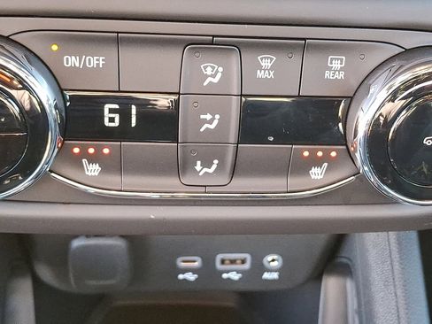 Certified 2023 Chevrolet TrailBlazer ACTIV w/ Convenience Package image 24