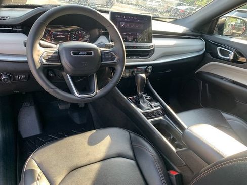 Used 2024 Jeep Compass Limited AWD/4WD image 19