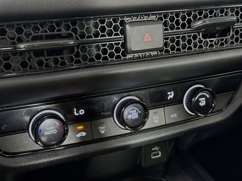Used 2023 Honda HR-V LX image 17