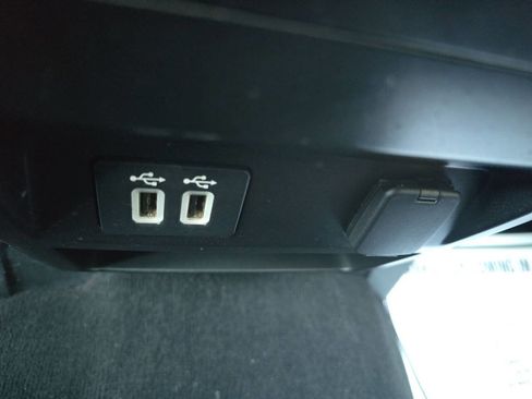 Used 2019 Ford F150 XLT image 30