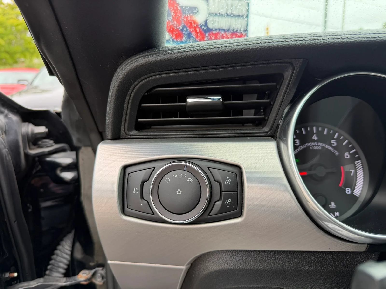 Used 2020 Ford Mustang Premium RWD image 12