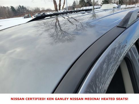 Certified 2025 Nissan Pathfinder SV image 17