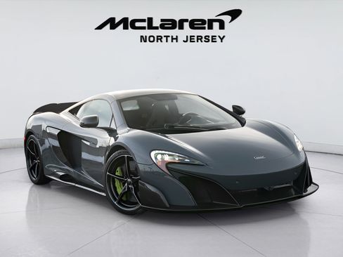 Used 2016 McLaren 675LT Coupe RWD image 14