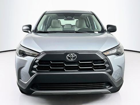 Used 2026 Toyota Corolla Cross L FWD image 2