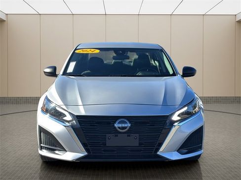 Used 2024 Nissan Altima 2.5 S image 8