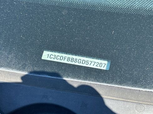 Used 2016 Dodge Dart SXT image 3