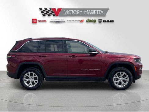 Used 2023 Jeep Grand Cherokee Limited AWD/4WD image 6
