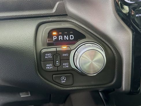 New 2026 RAM 1500 Laramie AWD/4WD image 23