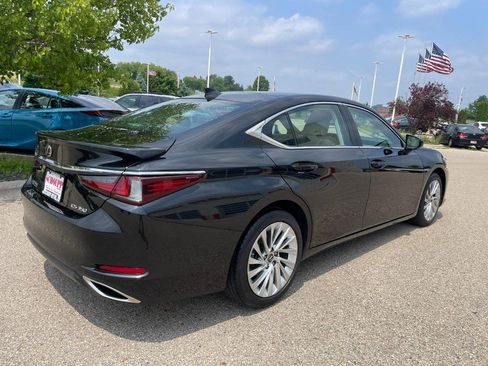 Used 2021 Lexus ES 350 w/ Accessory Package 2 image 3