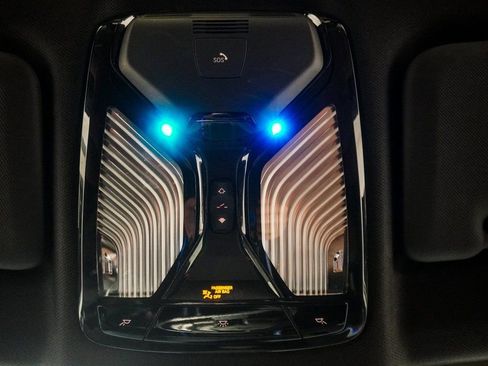 Used 2021 BMW X5 xDrive45e w/ Premium Package image 33