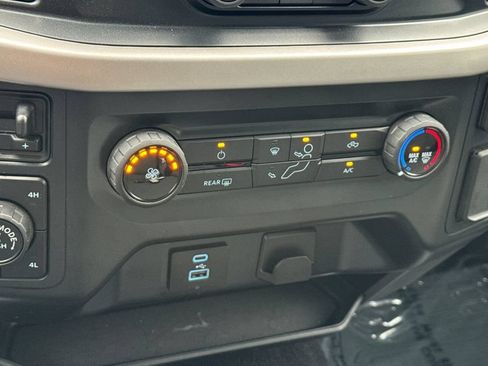 Used 2022 Ford F150 XLT AWD/4WD image 22