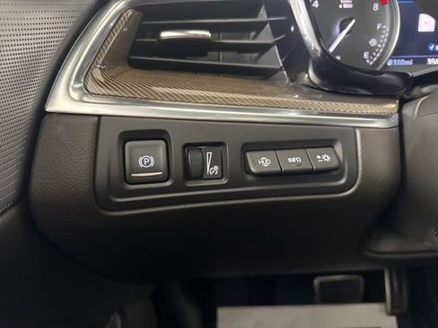 Used 2022 Cadillac XT5 Sportv w/ Platinum Package AWD/4WD image 20
