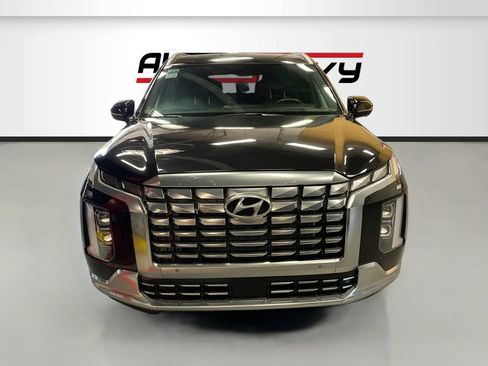 Used 2023 Hyundai Palisade Calligraphy AWD/4WD image 2