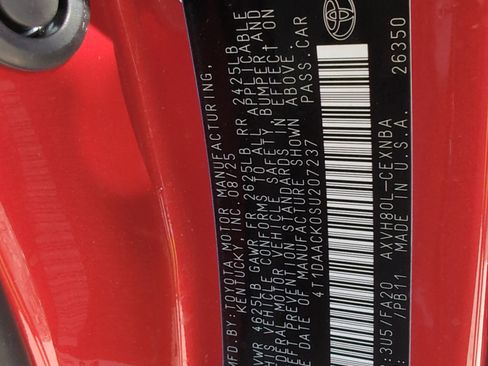 Used 2025 Toyota Camry LE w/ Convenience Package image 34