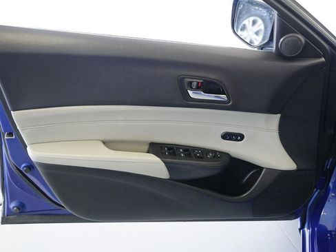 Used 2016 Acura ILX 4dr Sdn w/Premium Pkg image 22