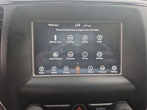 Used 2018 Jeep Grand Cherokee Laredo image 21