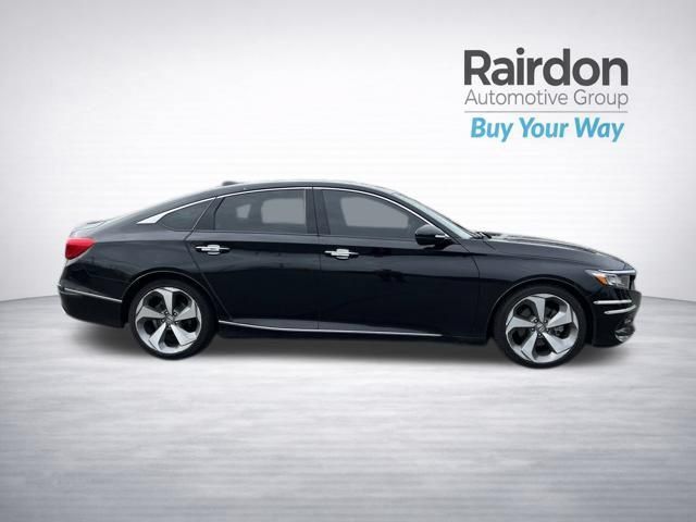 Used 2018 Honda Accord Touring image 8