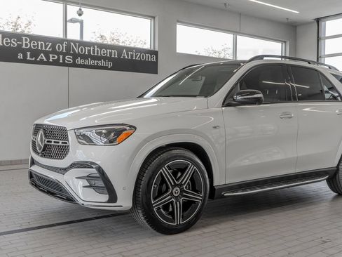 Used 2025 Mercedes-Benz GLE 450e 4MATIC image 3