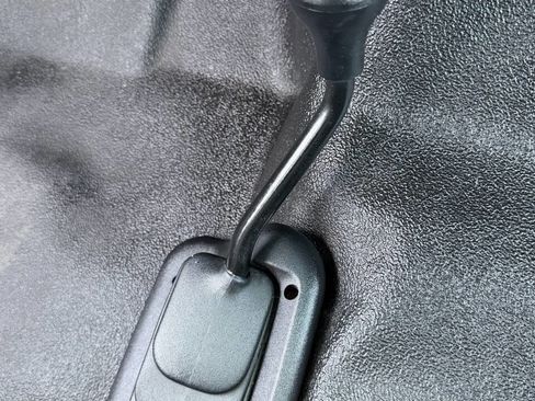 Used 2001 Ford F250 XL image 16