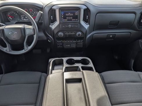 Used 2025 Chevrolet Silverado 1500 Custom Trail Boss w/ Turbomax Blackout Package AWD/4WD image 11