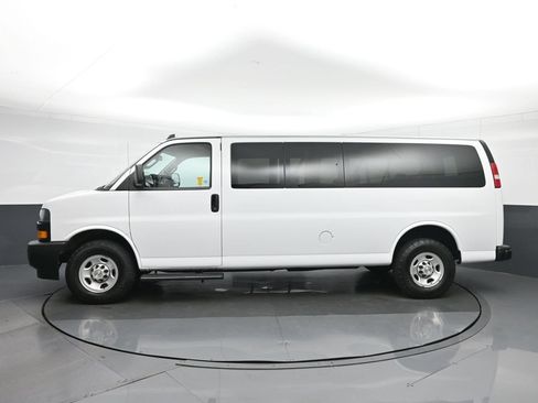 Used 2023 Chevrolet Express 3500 LS RWD image 4