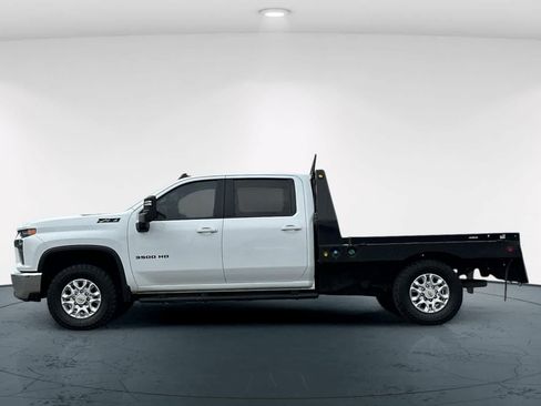 Used 2022 Chevrolet Silverado 3500 LT w/ Convenience Package AWD/4WD image 9