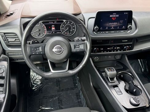 Used 2023 Nissan Rogue S AWD/4WD image 16