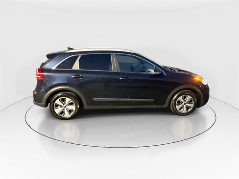 Used 2019 Kia Niro EX Premium w/ Sunroof Package image 9