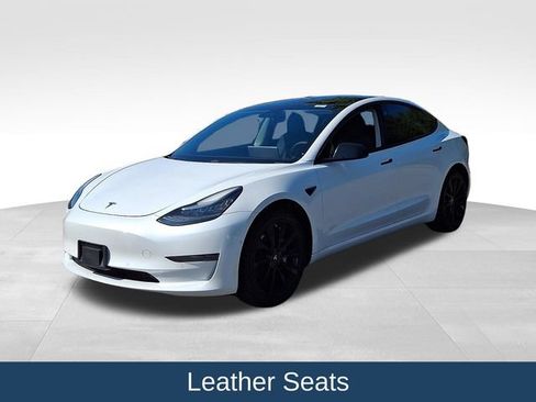 Used 2019 Tesla Model 3 Standard Range Plus RWD image 4