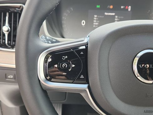 New 2026 Volvo XC90 B6 Plus w/ Protection Package AWD/4WD image 17
