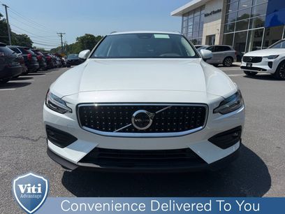 New 2026 Volvo V60 B5 Cross Country Plus w/ Climate Package