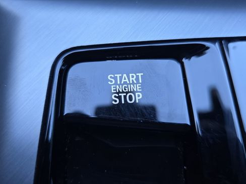 Used 2025 BMW X3 xDrive30i image 16