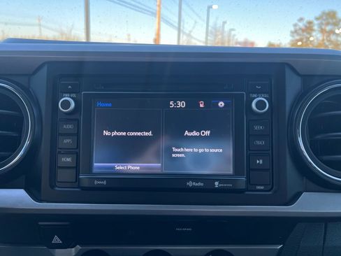 Used 2019 Toyota Tacoma SR5 image 16