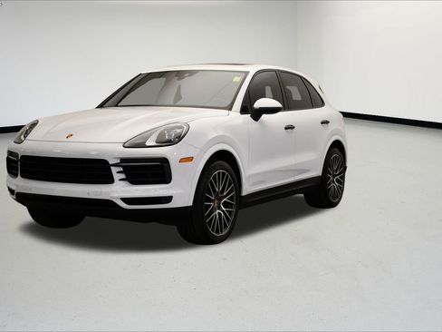 Used 2022 Porsche Cayenne image 1